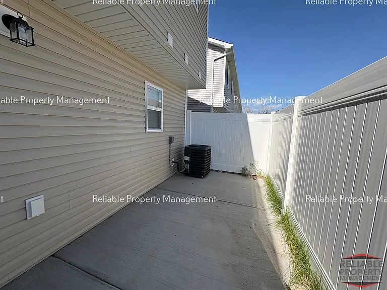 2015 Lawrence Ln #1401 — Photo 12