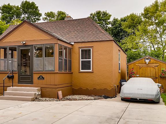 3rd image of 629 Parkway Dr