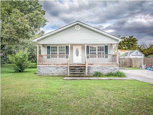 1st image of 196 Central Dr