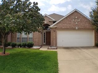 2021 Oak Manor Dr, Bedford, TX 76021