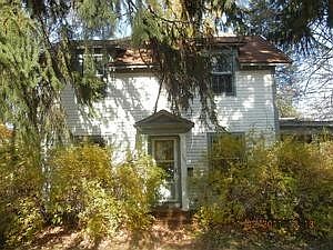1st image of 723 W Green St