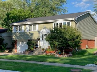 16325 Clark Ln, Tinley Park, IL 60477