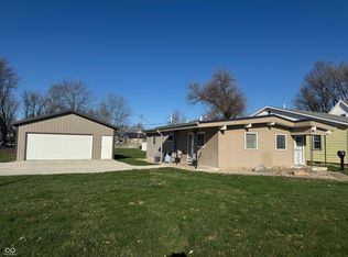 825 N George St, Rushville, IN 46173