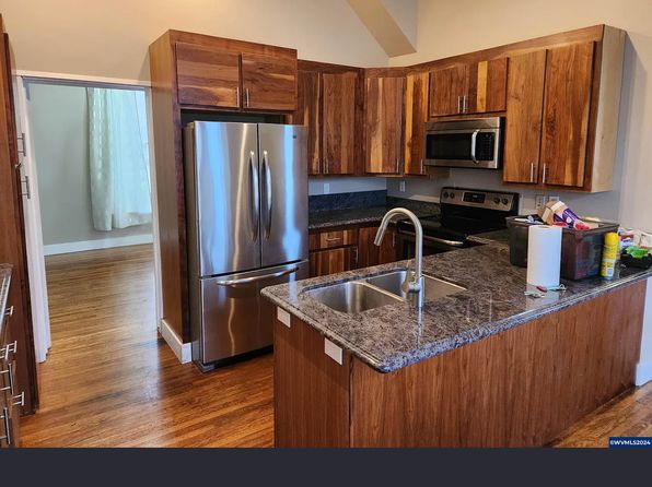 338 6th Ave SE APT 1