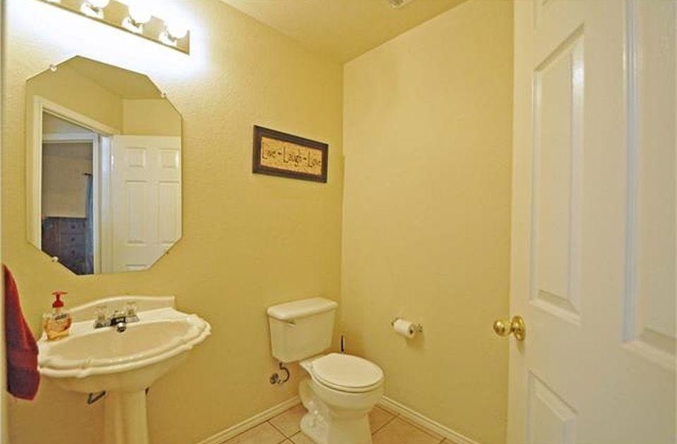 1st image of 1109 Brinkley Dr