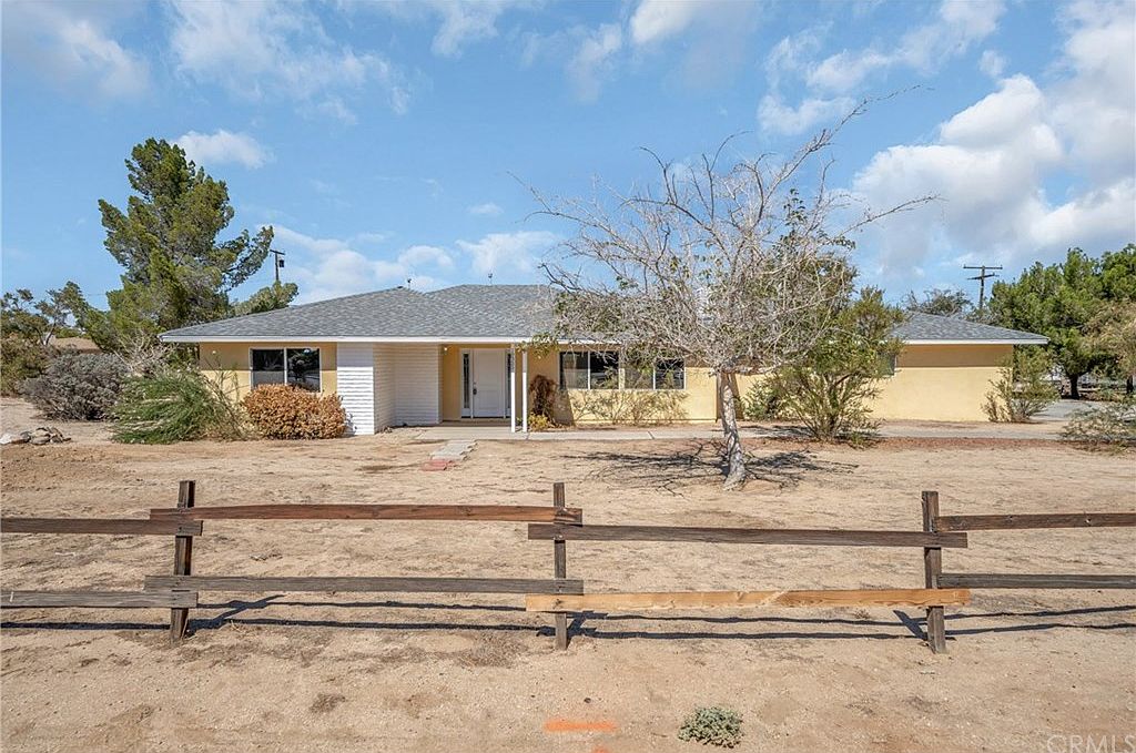 19522 Seneca Rd, Apple Valley, CA 92307 Zillow