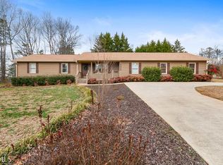 6435 Ben Parks Rd, Murrayville, GA 30564