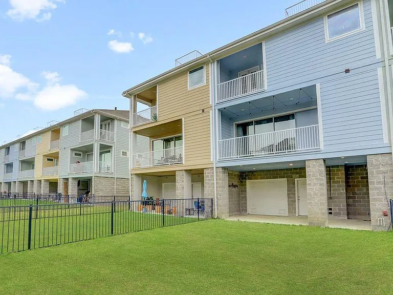 2714 Veranda Fls — Photo 36