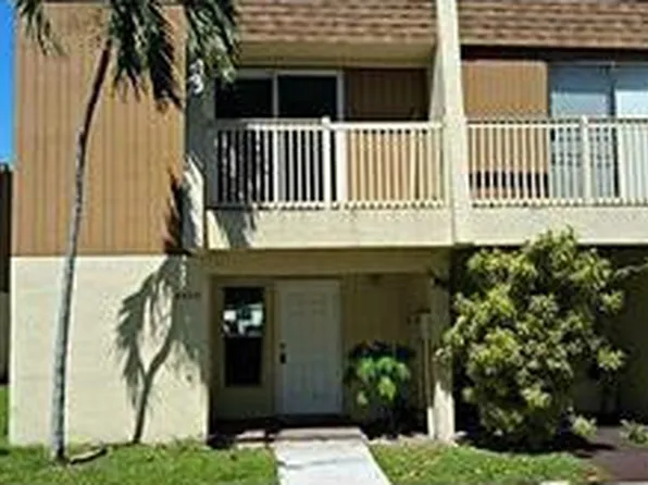 (undisclosed Address), Hollywood, FL 33024