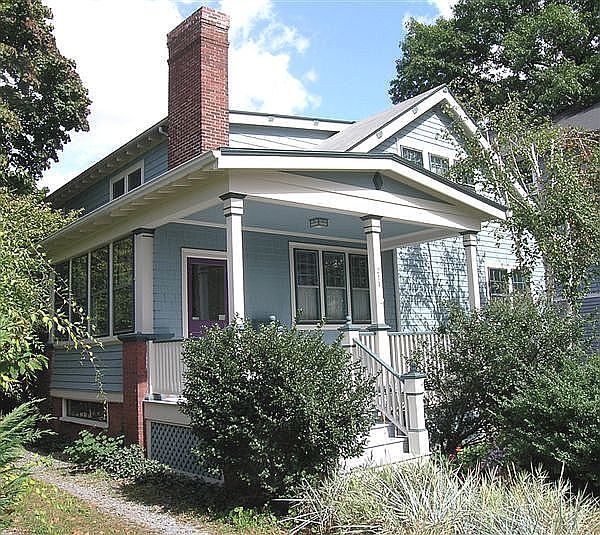 1st image of 214 Cypress St