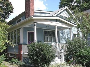 214 Cypress St, Providence, RI 02906