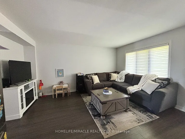 76 Haney Dr — Photo 7