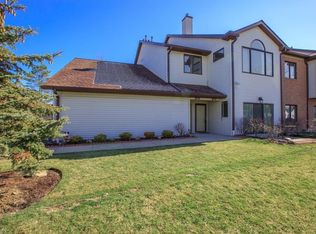 7080 Village Dr, Mentor, OH 44060