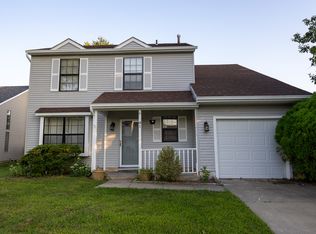 41 Country Hollow Cir, Sicklerville, NJ 08081