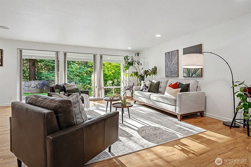 5th image of 328 NW 175th Street