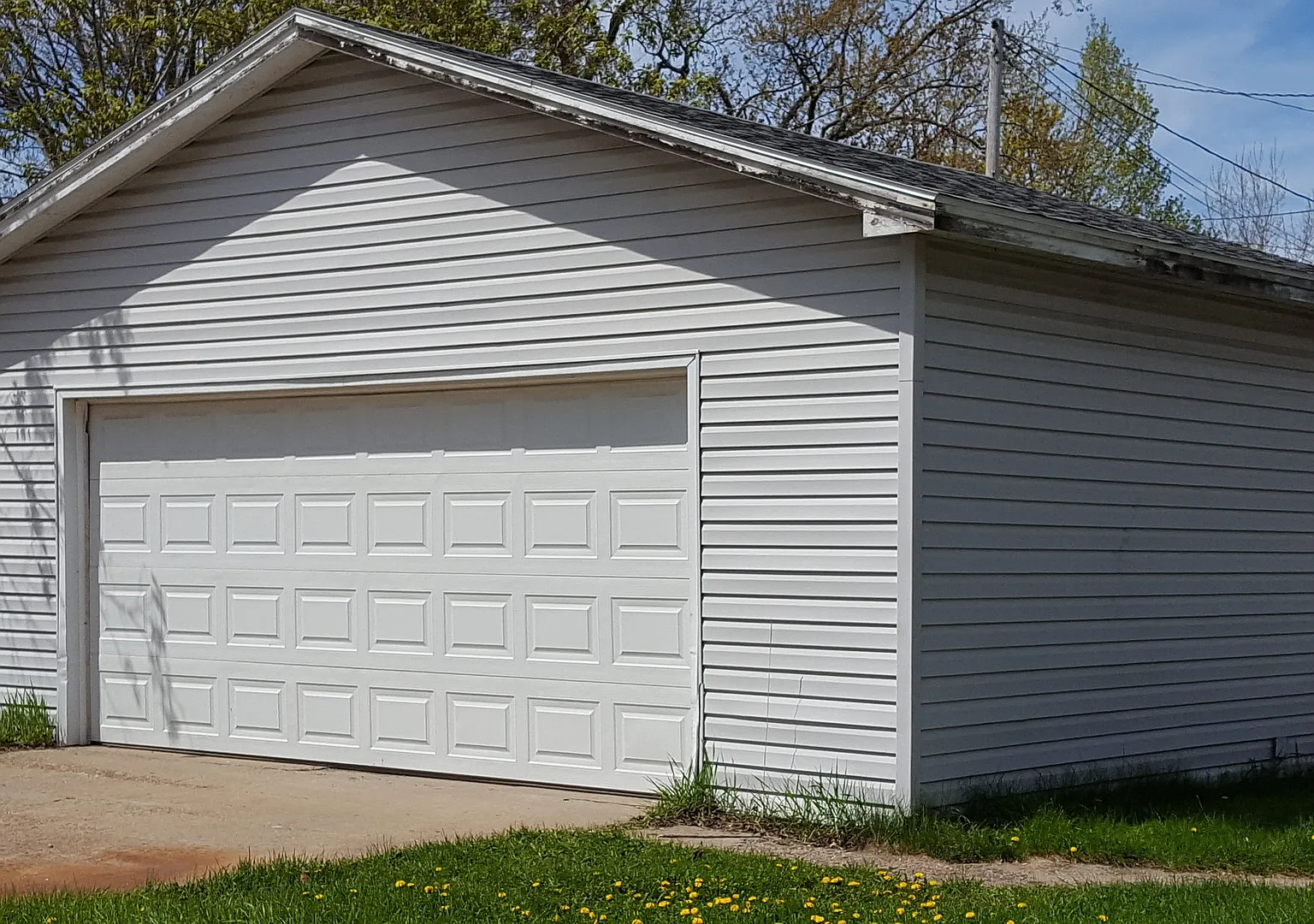 4 Bed 2 Bath Single Family Home in Wausau : Fall into savings! $100 off your rent each month for ... — Photo 3