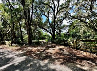 3556 SW 202nd St, Newberry, FL 32669