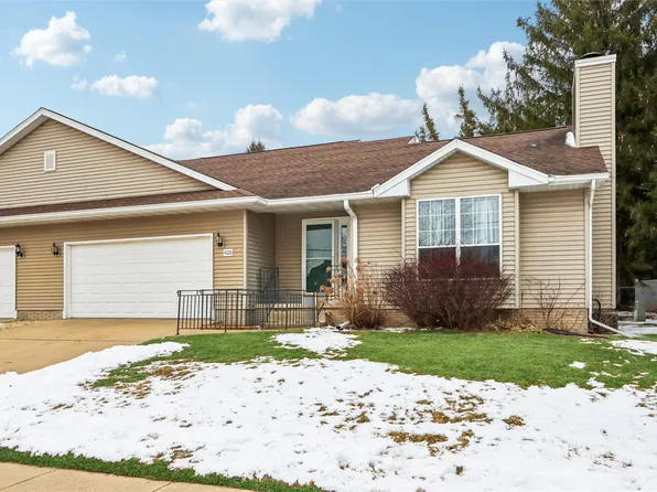 4020 Blue Jay Dr NE, Cedar Rapids, IA 52402