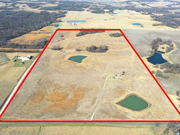 1 Highway F, Brunswick, MO 65236