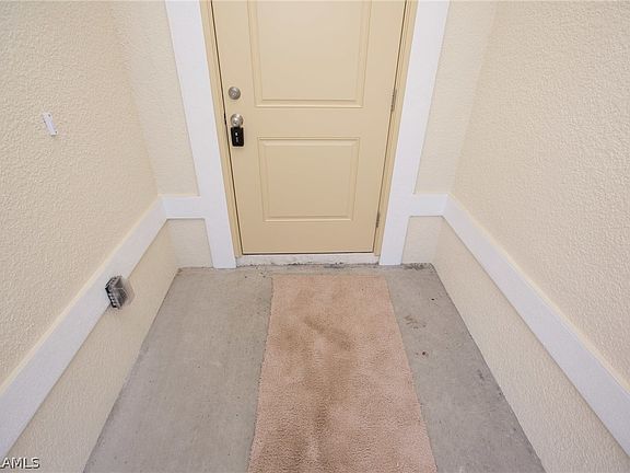 3rd image of 1708 NE Juanita Place Cpe