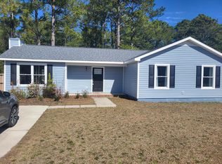 243 Sand Ridge Rd, Hubert, NC 28539