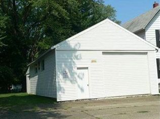 234 15th St, Conneaut, OH 44030