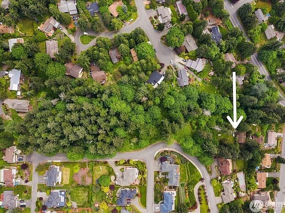 3rd image of 332 Louis Thompson Road NE