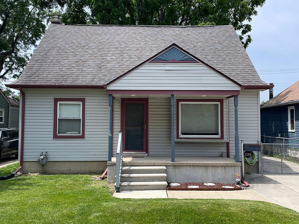 1st image of 3390 18th St