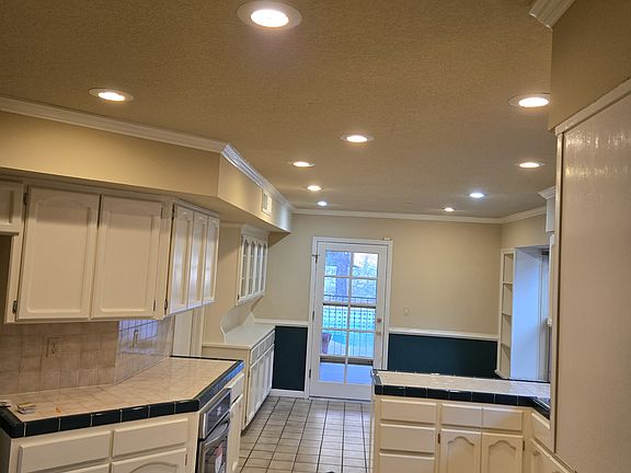 4th image of 804 Bella Cumbre Dr