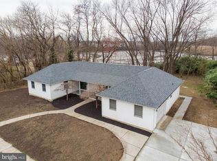 710 New Jersey Ave, Mount Ephraim, NJ 08059