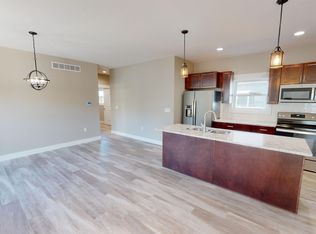 1002 W Maple Ave, Norfolk, NE 68701