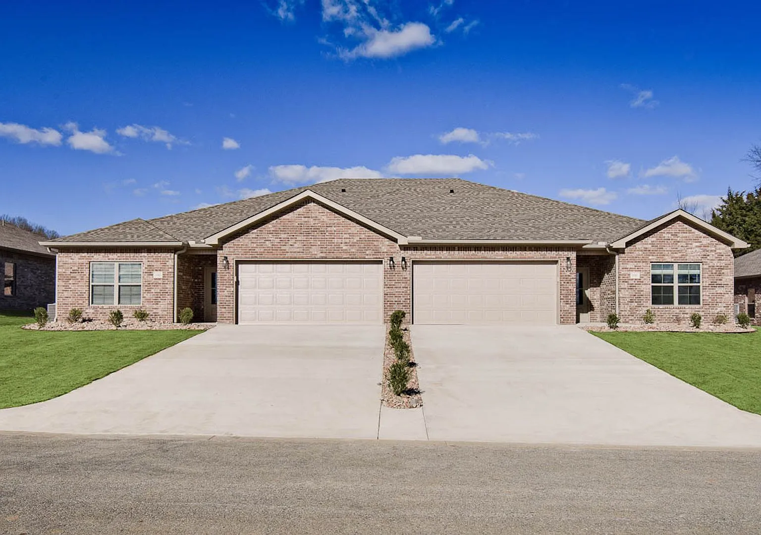 New Construction Home for Lease in The Heights, Mountain Home, AR — Photo 1
