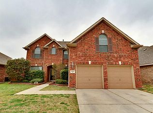 9805 McFarring Dr, Fort Worth, TX 76244