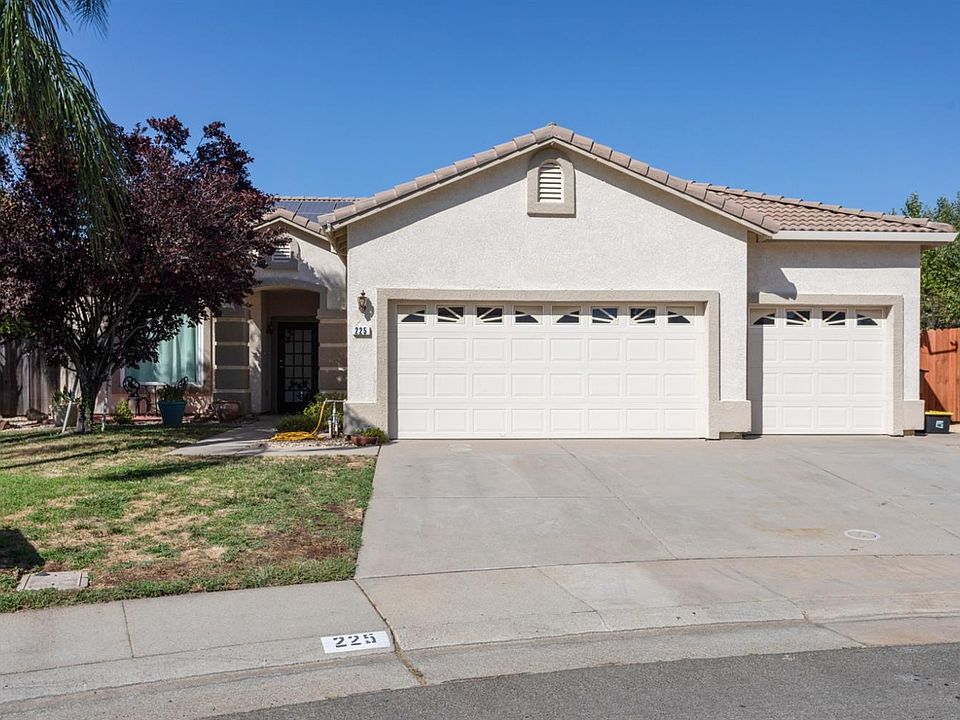 1st image of 225 Mariner Cir