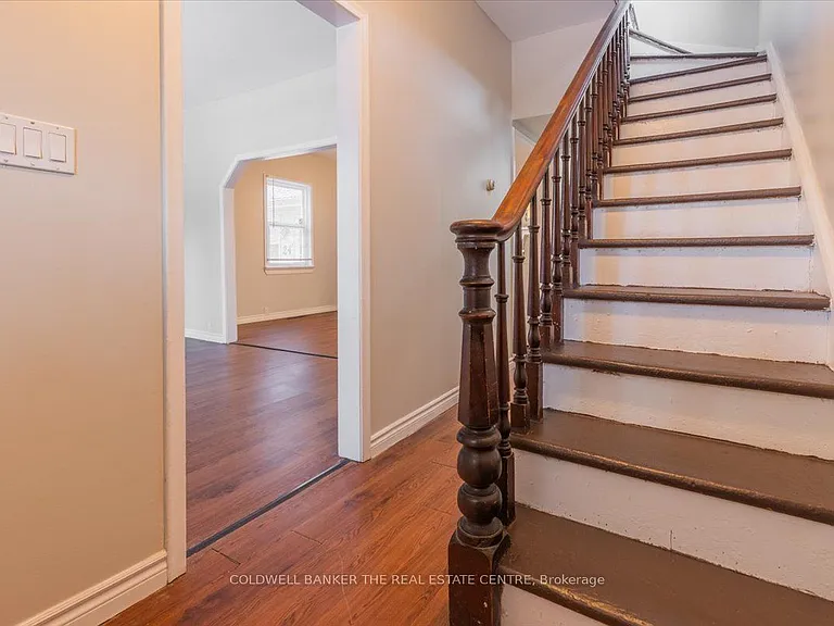 24 Maple St — Photo 18