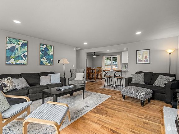2nd image of 4502 24th Avenue SE