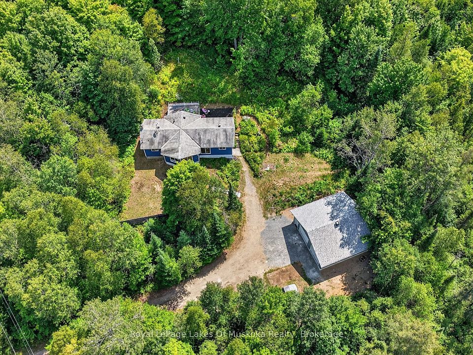 1st image of 695 Bay Lake Rd