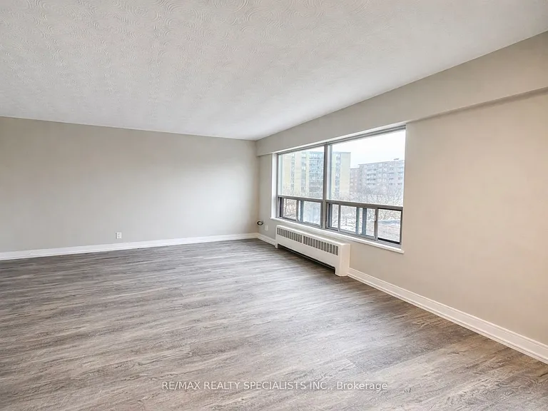 118 Tyndall Ave #505 — Photo 4