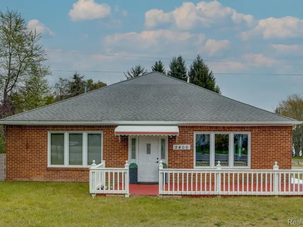 2400 N Lakeshore Rd, Carsonville, MI 48419