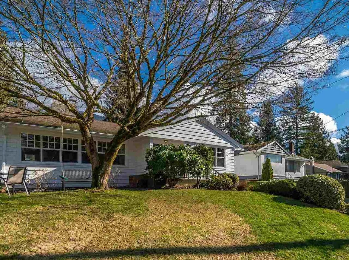 2 bed, $2,300 — Photo 1
