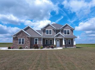 16785 Roettger Rd, New Bremen, OH 45869