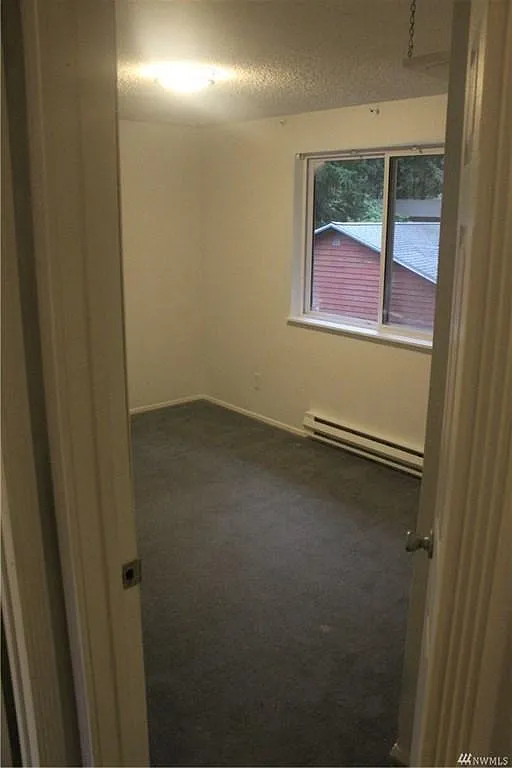 3 bed, 1672 sqft, $2,550 — Photo 3
