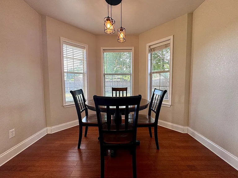 2710 Bishop Rd — Photo 8