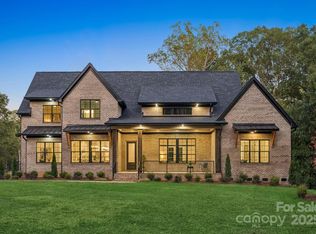 268 Laurel Crest Dr, Kannapolis, NC 28081