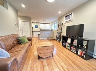 159 Endicott St #1B, Boston, MA 02113