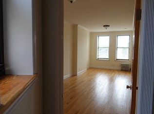 163 Milton St APT 4R, Brooklyn, NY 11222