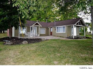 30 Simpelaar Dr, Oswego, NY 13126