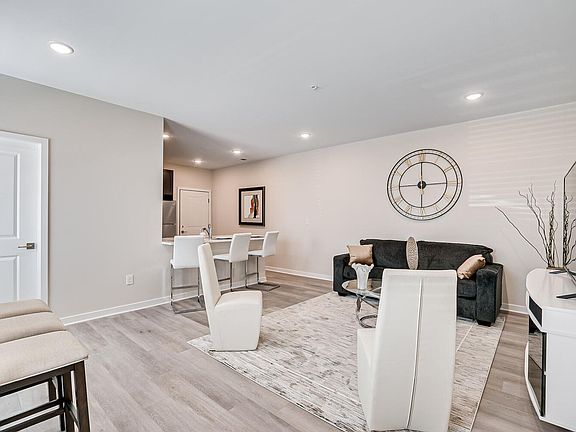 3rd image of 292 Central Ave #201