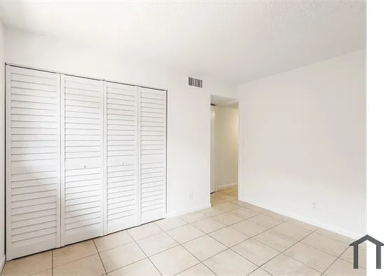 450 SW 2nd Ave #205 — Photo 3
