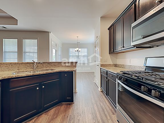 4th image of 8042 Regency Elm Dr